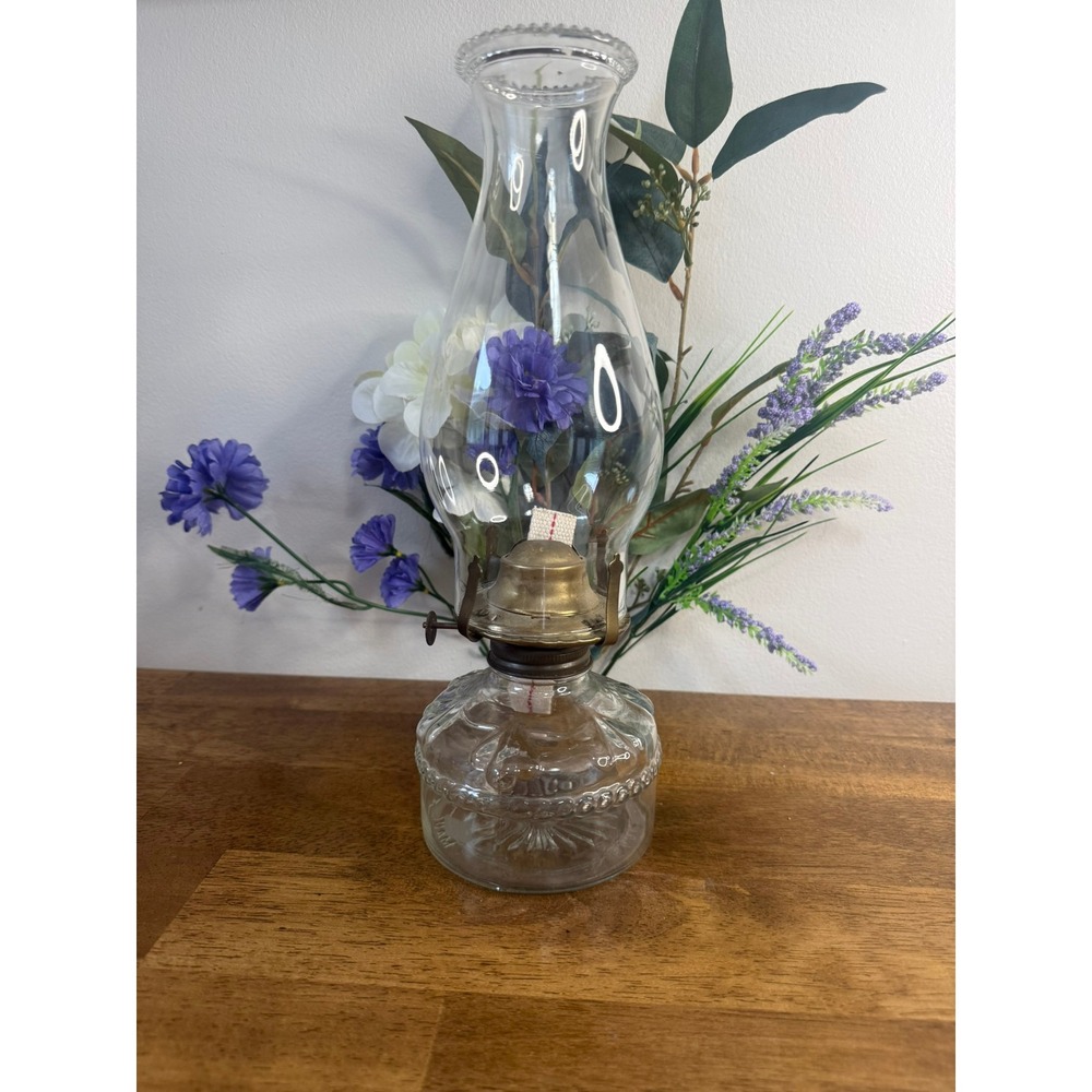 Antique Eagle Glass Oil Lamp UV Reactive Green Glow Pressed Glass Kerosene Lamp